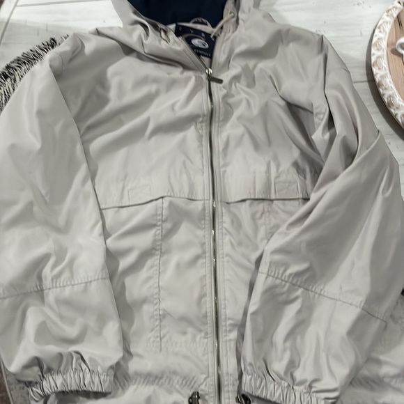 Jacket - Picture 7 of 9